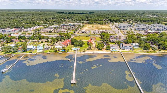 8253 Navarre Pkwy D105, Navarre, FL 32566