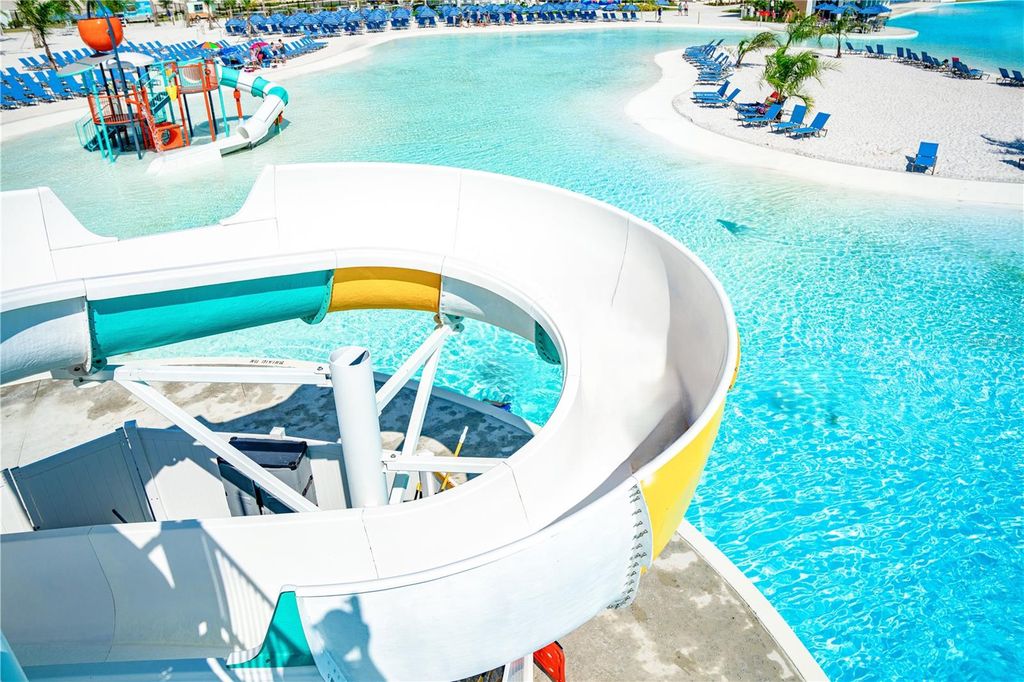 Image 6 of property listing at 31788 KESTREL CALLING DRIVE, San Antonio, FL 33576