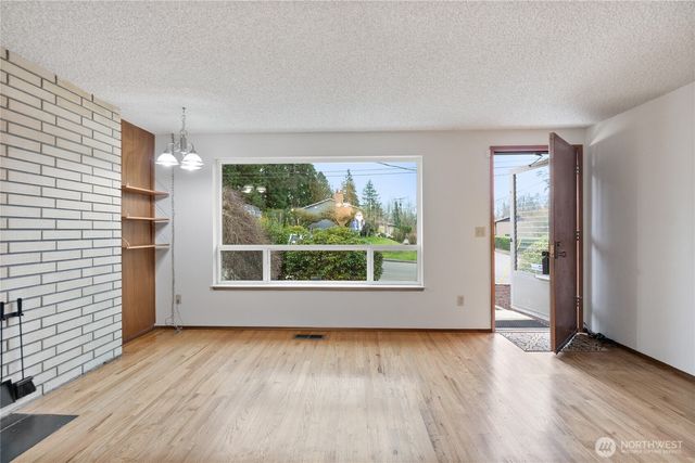 12370 SE 158th Street, Renton, WA 98058