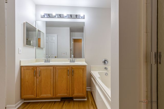 598 Harvey Lake Drive, Vernon Hills, IL 60061