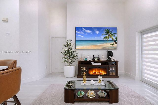 1405 SE 7th St, Homestead, FL 33033