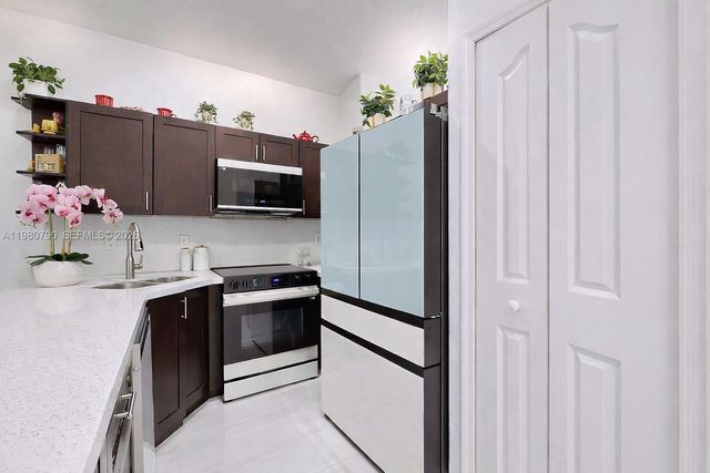 1405 SE 7th St, Homestead, FL 33033