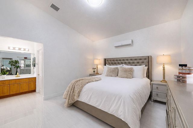 1405 SE 7th St, Homestead, FL 33033