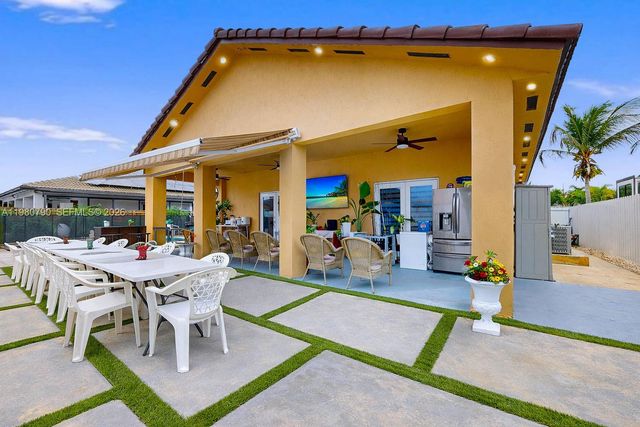 1405 SE 7th St, Homestead, FL 33033