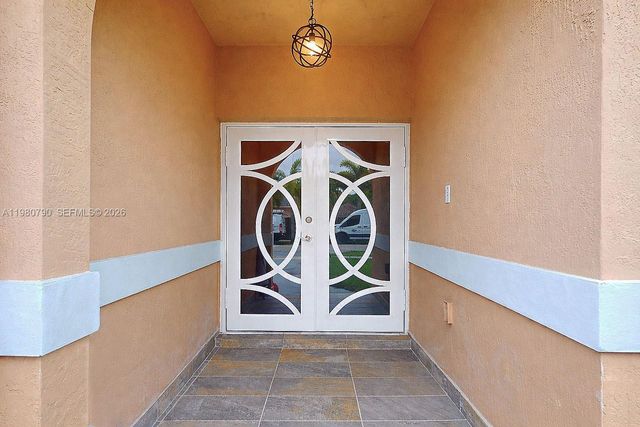 1405 SE 7th St, Homestead, FL 33033