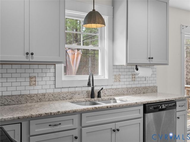 2018 Walnut Tree Pl, Powhatan, VA 23139