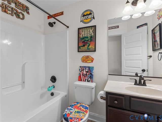 2018 Walnut Tree Pl, Powhatan, VA 23139