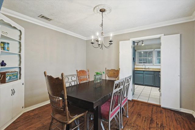 406 Bellevue Drive, Cleburne, TX 76033