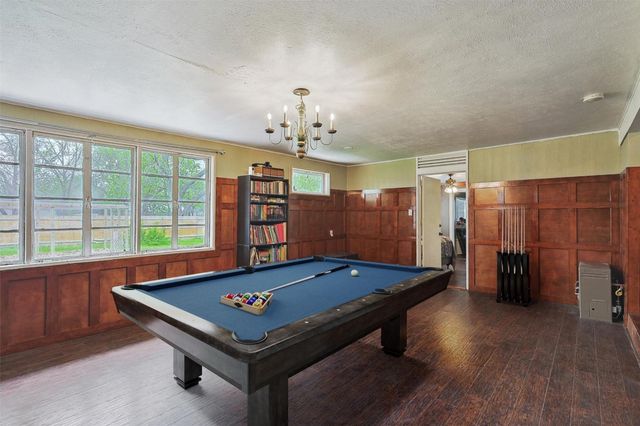 406 Bellevue Drive, Cleburne, TX 76033