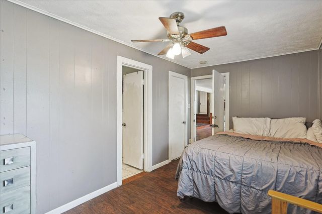 406 Bellevue Drive, Cleburne, TX 76033