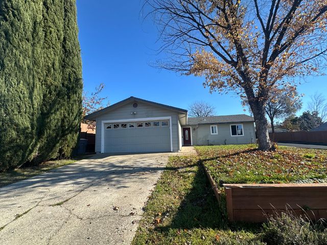 3904 Creekside Pl, Auburn, CA 95602