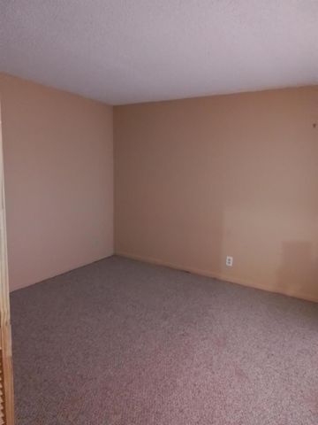 1458 N Lawnwood Circle 23c, Fort Pierce, FL 34950