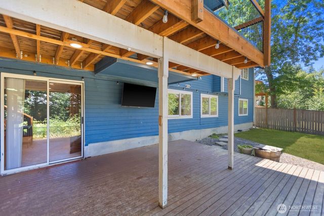 8618 NE 143rd Street, Kirkland, WA 98034