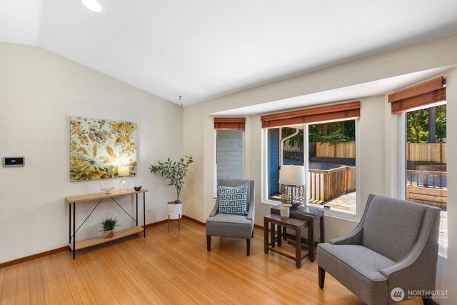 8618 NE 143rd Street, Kirkland, WA 98034