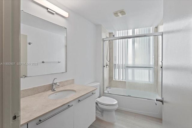 1900 N Bayshore Drive 1810, Miami, FL 33132