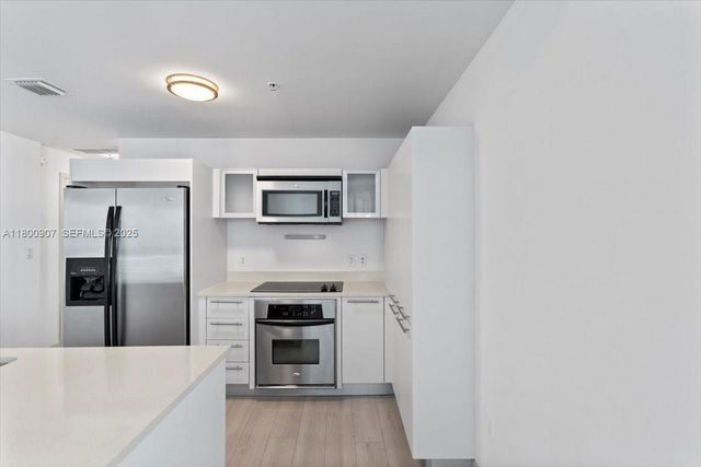 1900 N Bayshore Drive 1810, Miami, FL 33132