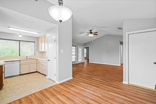 2441 Windsong Dr, Corpus Christi, TX 78414