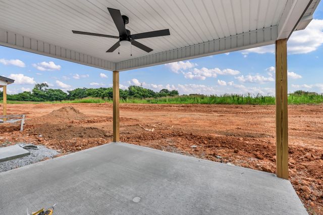 2721 Brewster Dr, Clarksville, TN 37042
