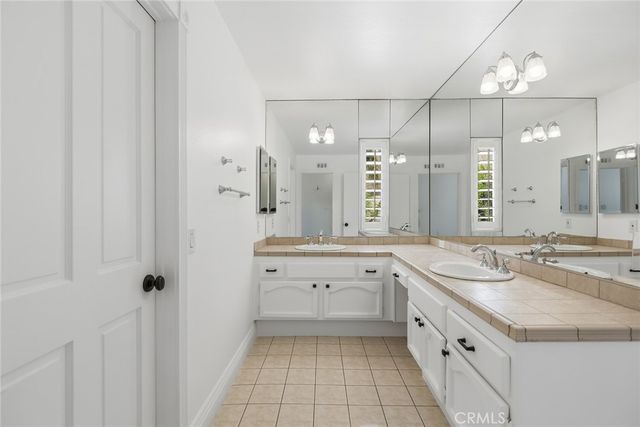 29749 Kimberly, Agoura Hills, CA 91301
