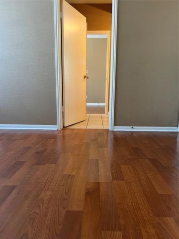 2121 El Paseo Street 2007, Houston, TX 77054