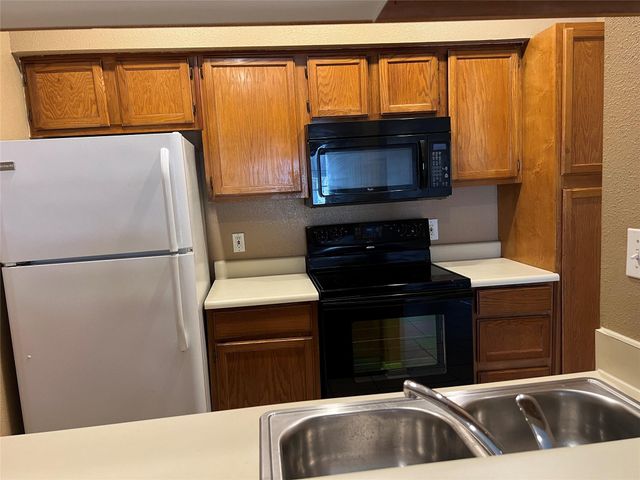 2121 El Paseo Street 2007, Houston, TX 77054