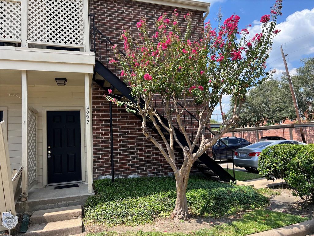 2121 El Paseo Street 2007, Houston, TX 77054