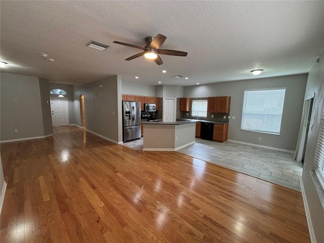 19131 CYPRESS REACH LANE, Tampa, FL 33647