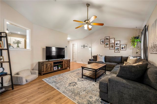 724 Colley Street, Lowell, AR 72745