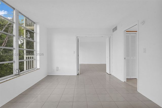 3051 S Palm Aire Dr 308, Pompano Beach, FL 33069