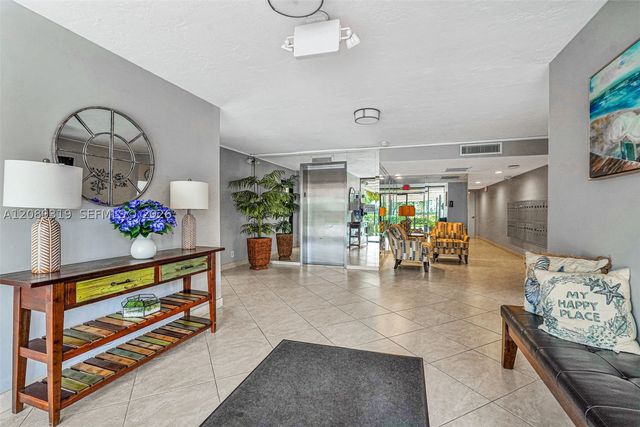 3051 S Palm Aire Dr 308, Pompano Beach, FL 33069