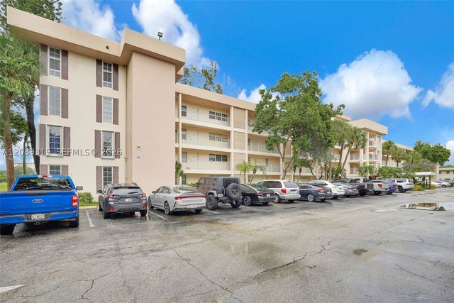 3051 S Palm Aire Dr 308, Pompano Beach, FL 33069