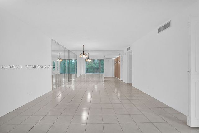3051 S Palm Aire Dr 308, Pompano Beach, FL 33069
