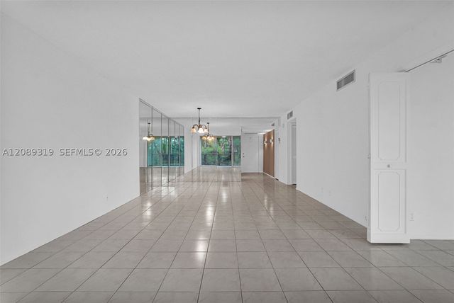 3051 S Palm Aire Dr 308, Pompano Beach, FL 33069
