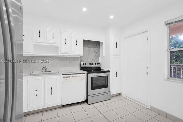 3051 S Palm Aire Dr 308, Pompano Beach, FL 33069