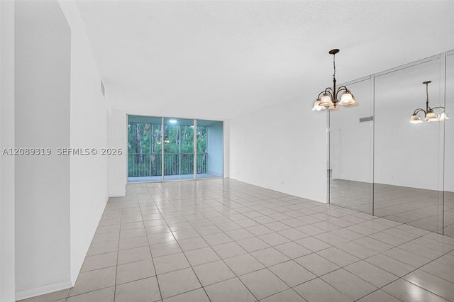 3051 S Palm Aire Dr 308, Pompano Beach, FL 33069