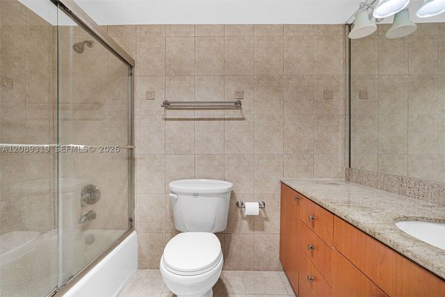 3051 S Palm Aire Dr 308, Pompano Beach, FL 33069