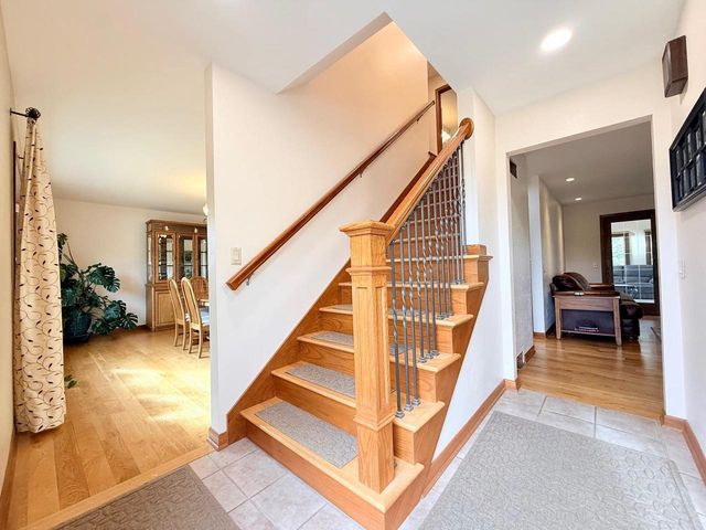 2832 Riva Ridge Circle, Cottage Grove, WI 53527