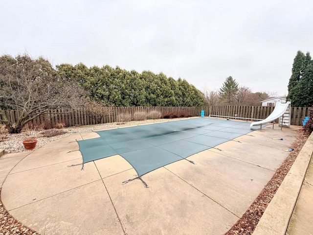 2832 Riva Ridge Circle, Cottage Grove, WI 53527