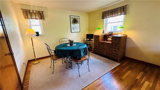 3218 Eastview Rd, Bethel Park, PA 15102