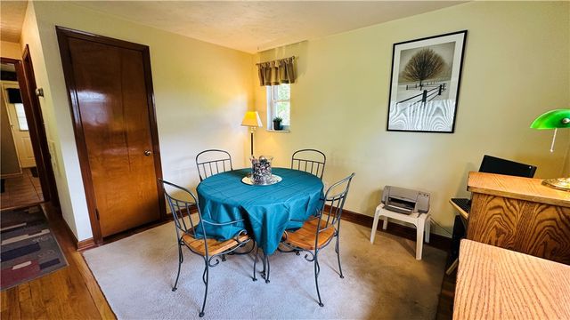 3218 Eastview Rd, Bethel Park, PA 15102