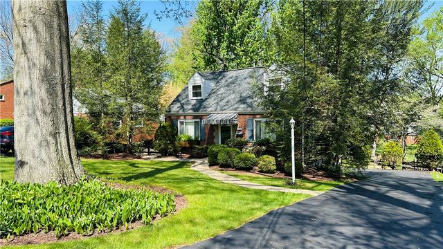 3218 Eastview Rd, Bethel Park, PA 15102