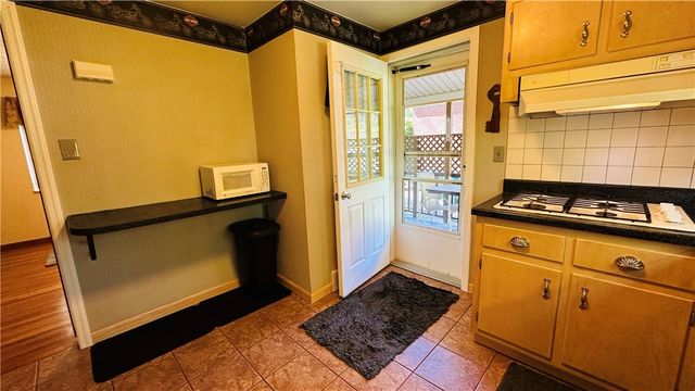 3218 Eastview Rd, Bethel Park, PA 15102