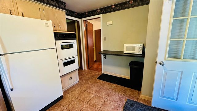 3218 Eastview Rd, Bethel Park, PA 15102