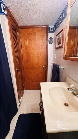 3218 Eastview Rd, Bethel Park, PA 15102