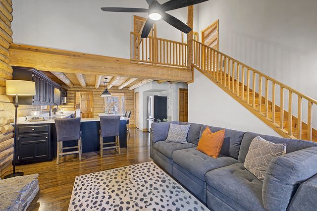 5290 Old Harding Rd, Franklin, TN 37064