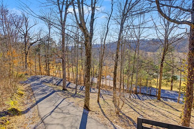 5290 Old Harding Rd, Franklin, TN 37064