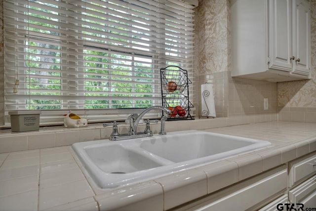 608 E 5th Street, Tyler, TX 75701