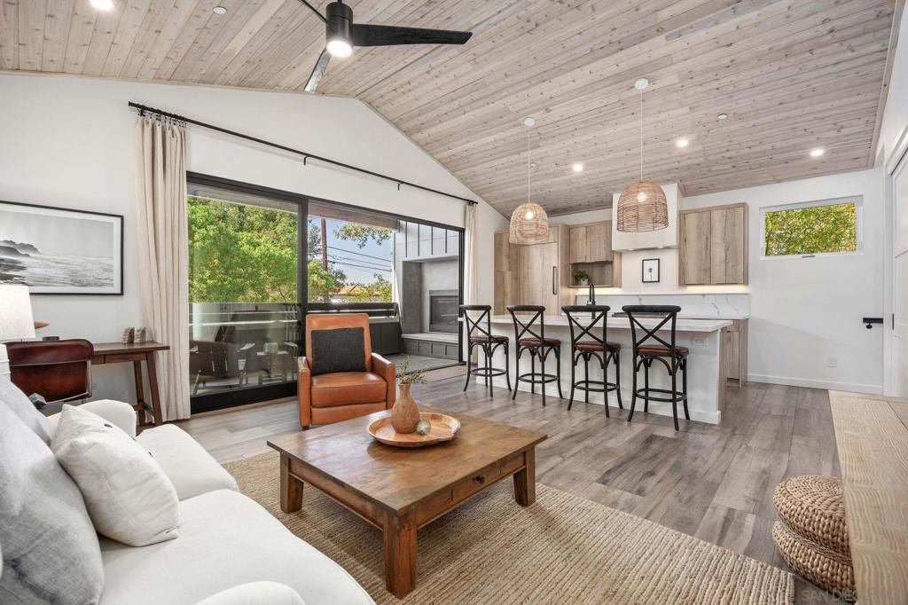 Image 30 of property listing at 554 & 556 Stratford Dr, Encinitas, CA 92024