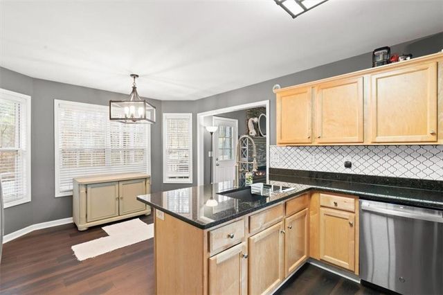 136 Harborside Drive, Dallas, GA 30132