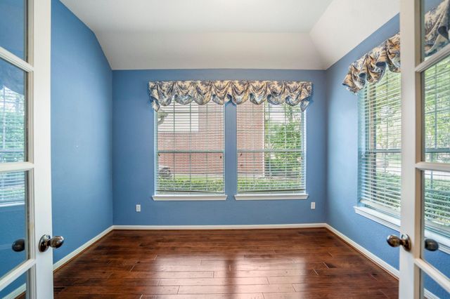 9711 Ashdown Forest Drive, Spring, TX 77379